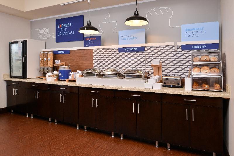 Holiday Inn Express Montgomery East I-85 By Ihg Экстерьер фото